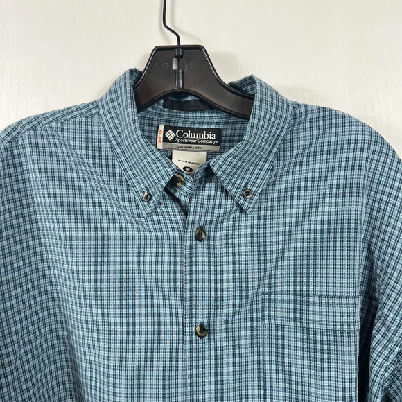 Columbia two toned blue plaid button up long sleeve shirt. Hiking - Picture 2 of 8